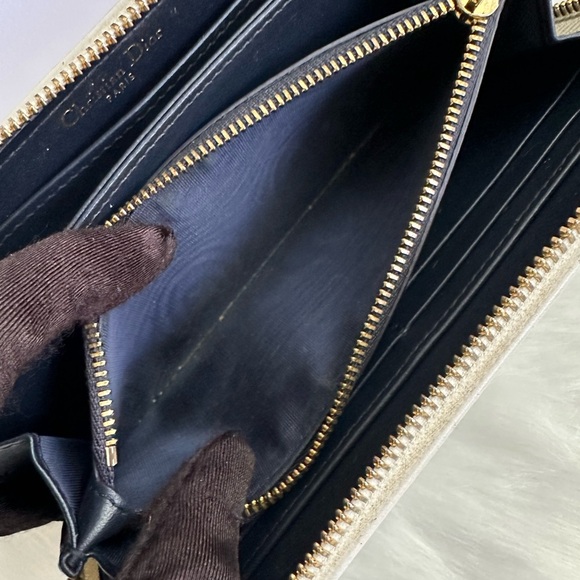 Stunning Wallet - Picture 8 of 12